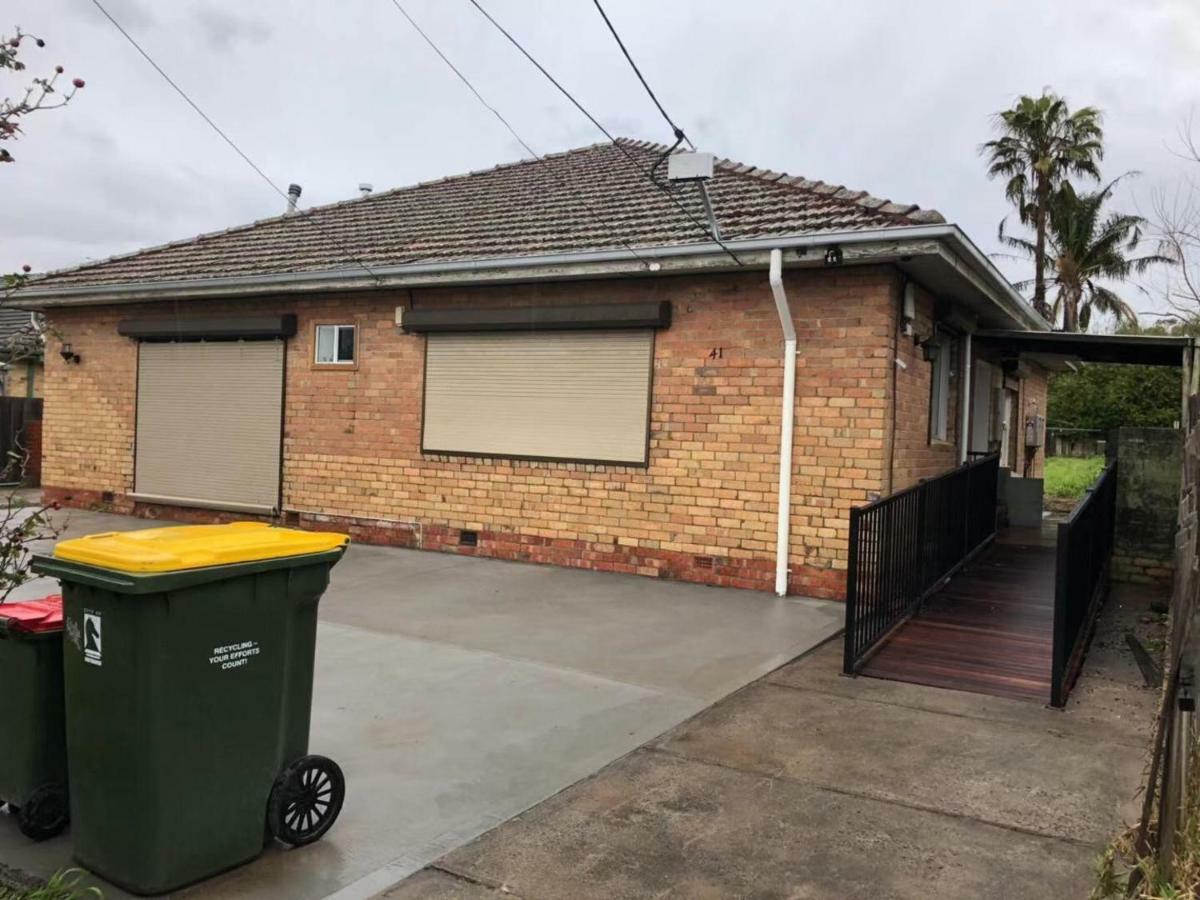 Melbourne Short Stay- Burwood Deakin Uni墨尔本民宿-迪肯大学burwood Ngoại thất bức ảnh